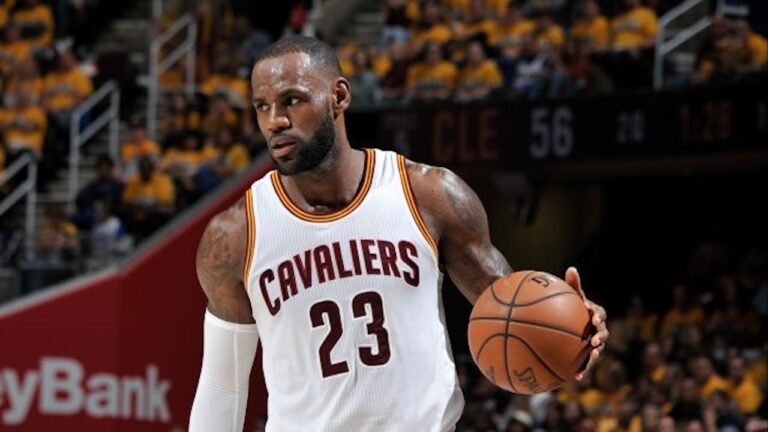 LeBron Has Near Perfect Outing in Game 2