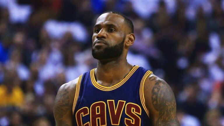 4th Quarter Leads Cavs to 3-0 Lead In Series